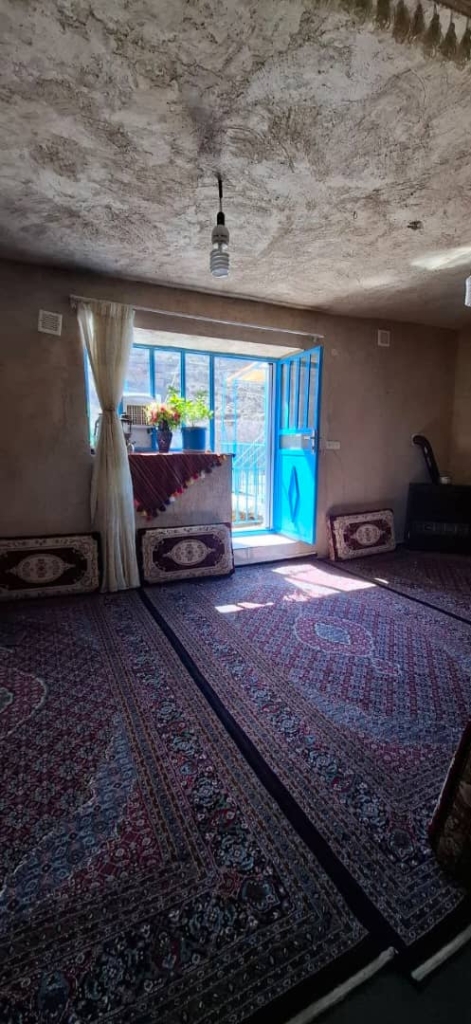 اقامتگاه بوم‌گردی سولین در سنندج گلین